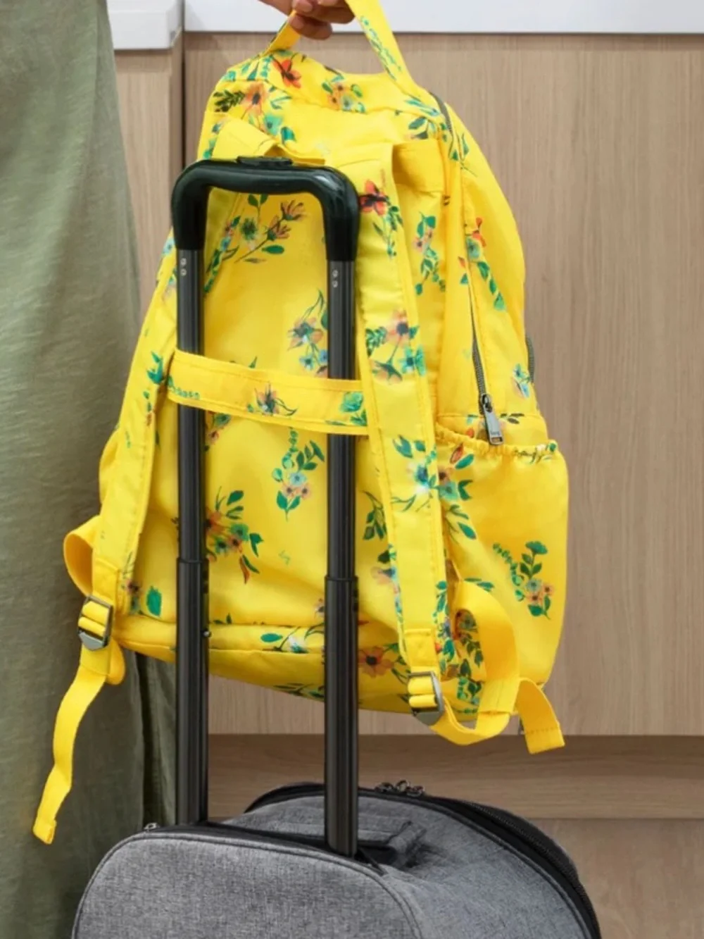 Lug Echo SE Packable Backpack Bouquet Yellow